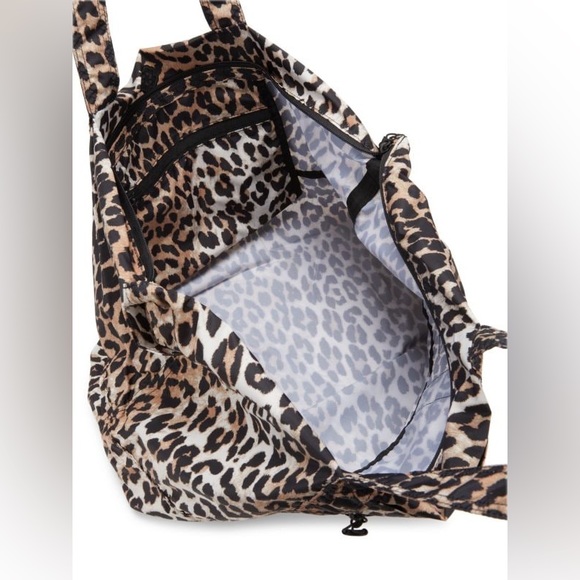 Ganni Leopard Print Packa Tote Bag 👜 - Picture 2 of 4